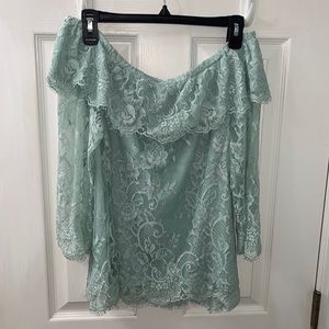 Size XS White House Black Market top